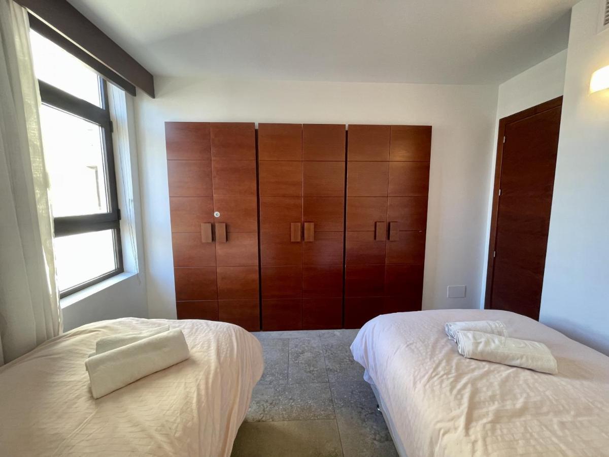 Exclusive Beachfront Apartment Torremolinos - Pool - Paddle - Tenis - Wifi - Central Aircon 외부 사진