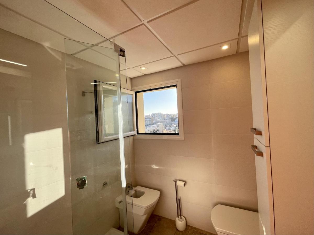 Exclusive Beachfront Apartment Torremolinos - Pool - Paddle - Tenis - Wifi - Central Aircon 외부 사진