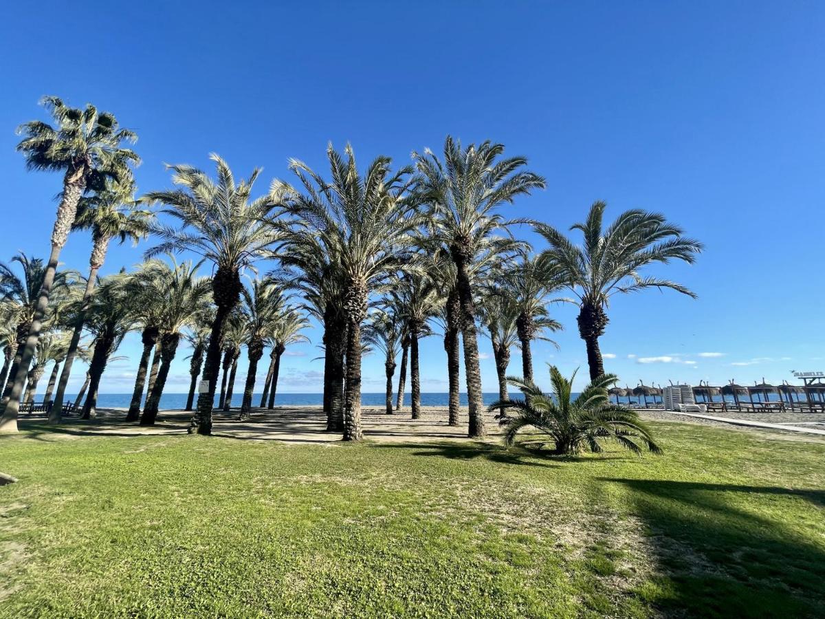 Exclusive Beachfront Apartment Torremolinos - Pool - Paddle - Tenis - Wifi - Central Aircon 외부 사진