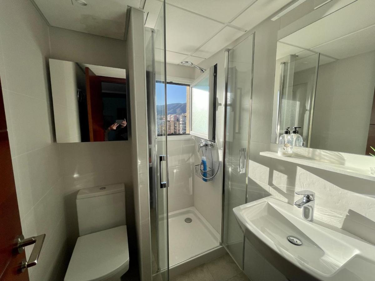Exclusive Beachfront Apartment Torremolinos - Pool - Paddle - Tenis - Wifi - Central Aircon 외부 사진